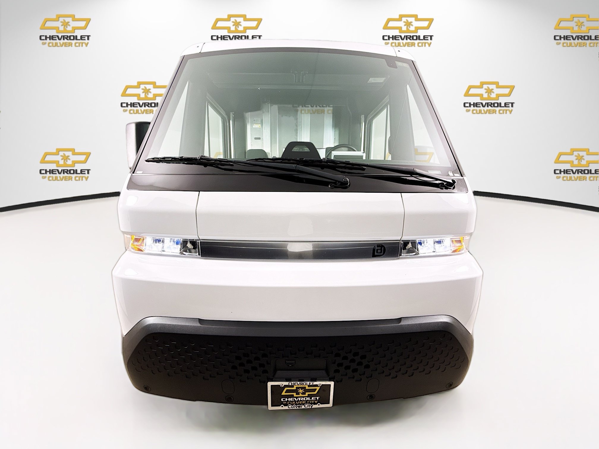 Used 2024 Chevrolet Brightdrop 600 w/ Commercial Equipment Package AWD/4WD image 2