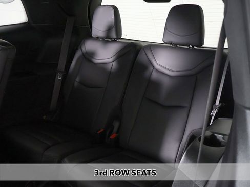Used 2024 Cadillac XT6 Premium Luxury w/ LPO, Floor Liner Package AWD/4WD image 10