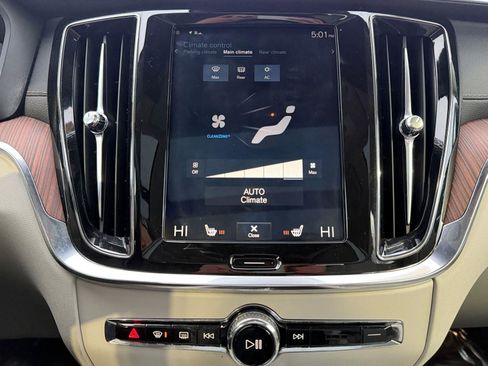 Used 2019 Volvo S60 T6 Inscription image 26