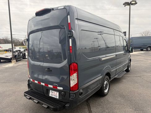 Used 2019 Ford Transit 250 148 High Roof Extended image 4