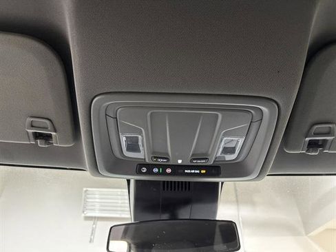 Used 2024 Chevrolet Silverado 1500 LT w/ Z71 Off-Road Package image 13