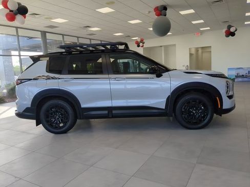 New 2025 Mitsubishi Outlander Trail Edition image 7