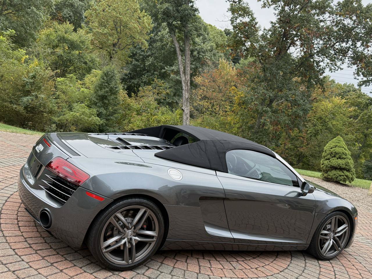 Used 2015 Audi R8 V8 w/ Full Leather Package AWD/4WD image 6