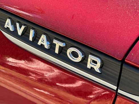 New 2026 Lincoln Aviator AWD image 25
