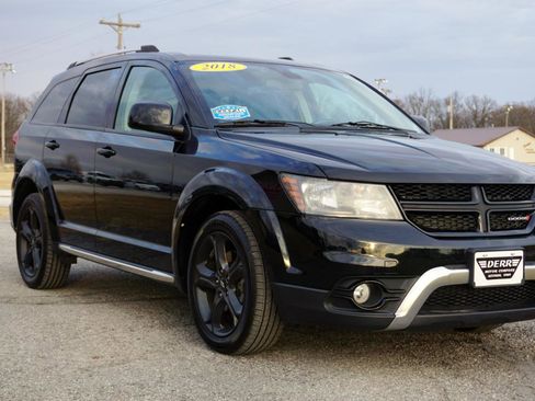 Used 2018 Dodge Journey Crossroad image 4