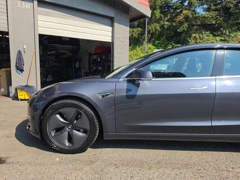 Used 2019 Tesla Model 3 Long Range AWD/4WD image 24