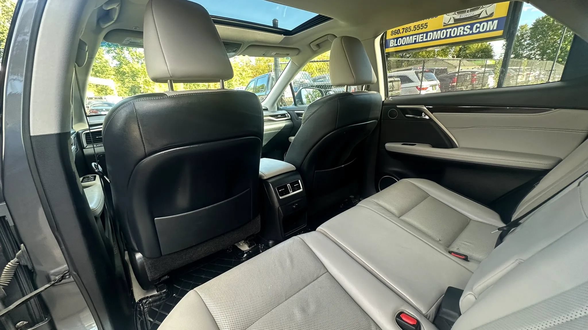Used 2017 Lexus RX 350 AWD w/ Premium Package image 30