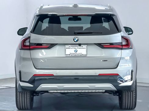 New 2026 BMW X1 xDrive28i w/ Technology Package AWD/4WD image 7