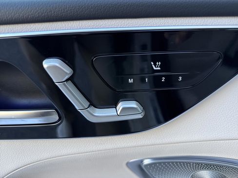 New 2026 Mercedes-Benz C 300 Sedan image 18