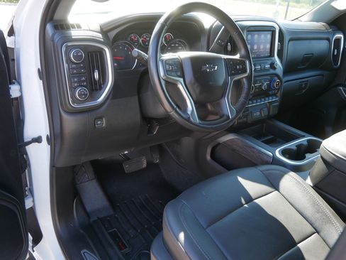 Used 2021 Chevrolet Silverado 2500 LTZ w/ LTZ Plus Package AWD/4WD image 24
