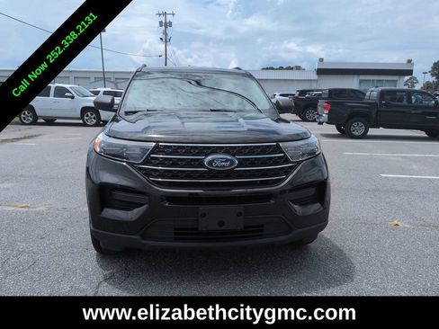Used 2023 Ford Explorer XLT AWD/4WD image 4
