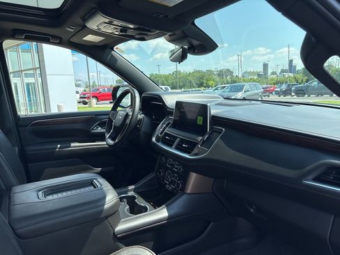 Certified 2024 Chevrolet Tahoe High Country w/ Advanced Technology Package AWD/4WD image 28