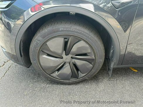 Used 2026 Tesla Model Y Long Range RWD image 26