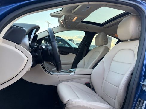 Used 2020 Mercedes-Benz C 300 4MATIC Sedan image 12