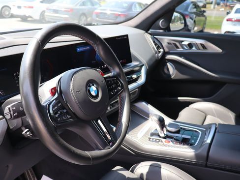 Used 2024 BMW XM AWD/4WD image 9