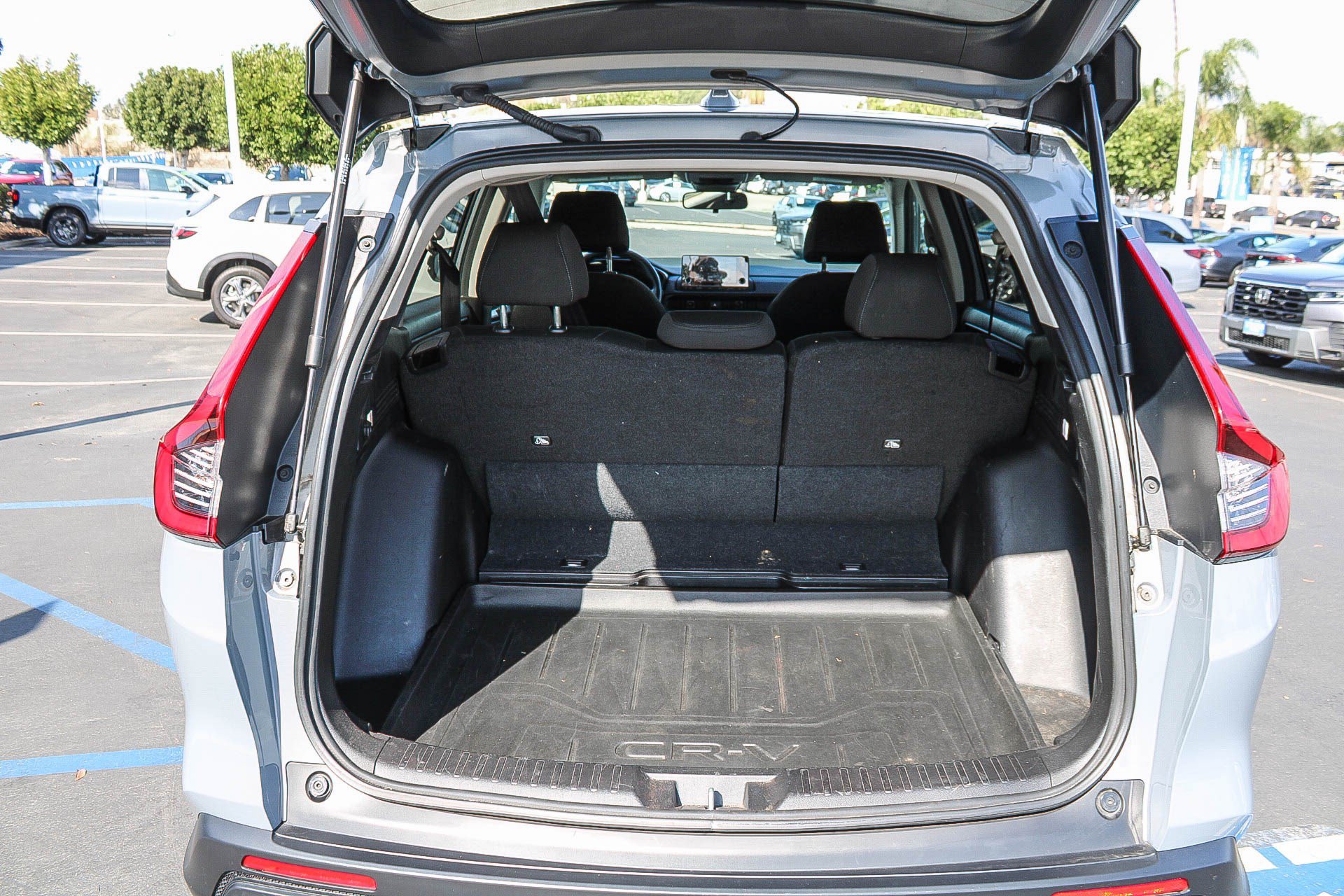 Used 2024 Honda CR-V EX image 27