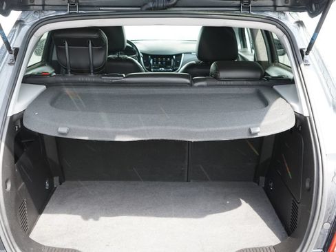Used 2018 Chevrolet Trax LT w/ LT Convenience Package AWD/4WD image 9