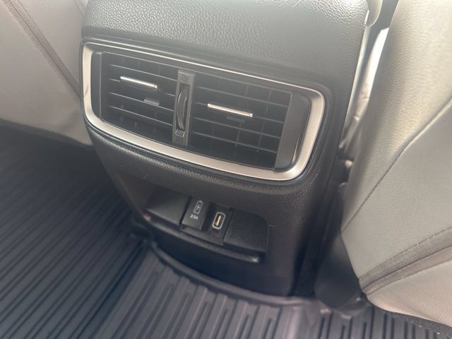 Used 2019 Honda CR-V Touring image 11