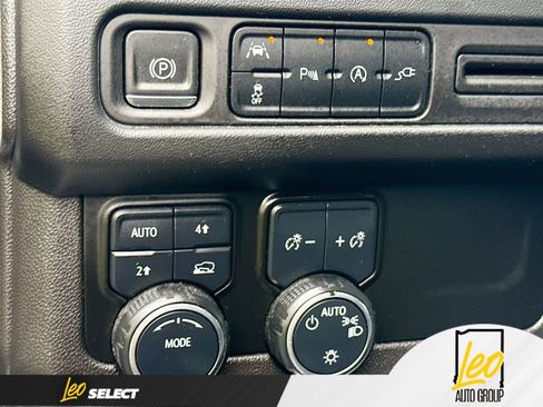 Used 2021 Chevrolet Tahoe RST w/ Luxury Package image 10