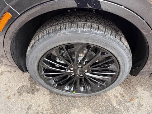 New 2026 Lincoln Corsair Premiere image 42