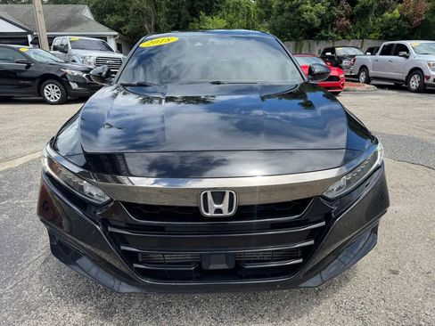 Used 2018 Honda Accord Sport image 2