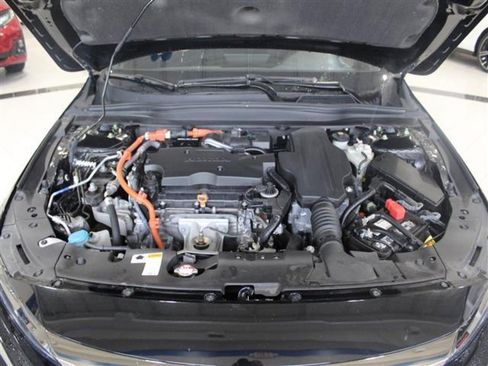 Certified 2022 Honda Accord Sport image 32