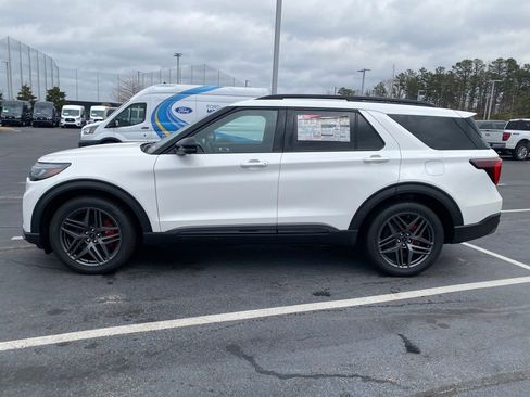 New 2025 Ford Explorer ST image 4