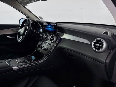Used 2022 Mercedes-Benz GLC 300 image 27