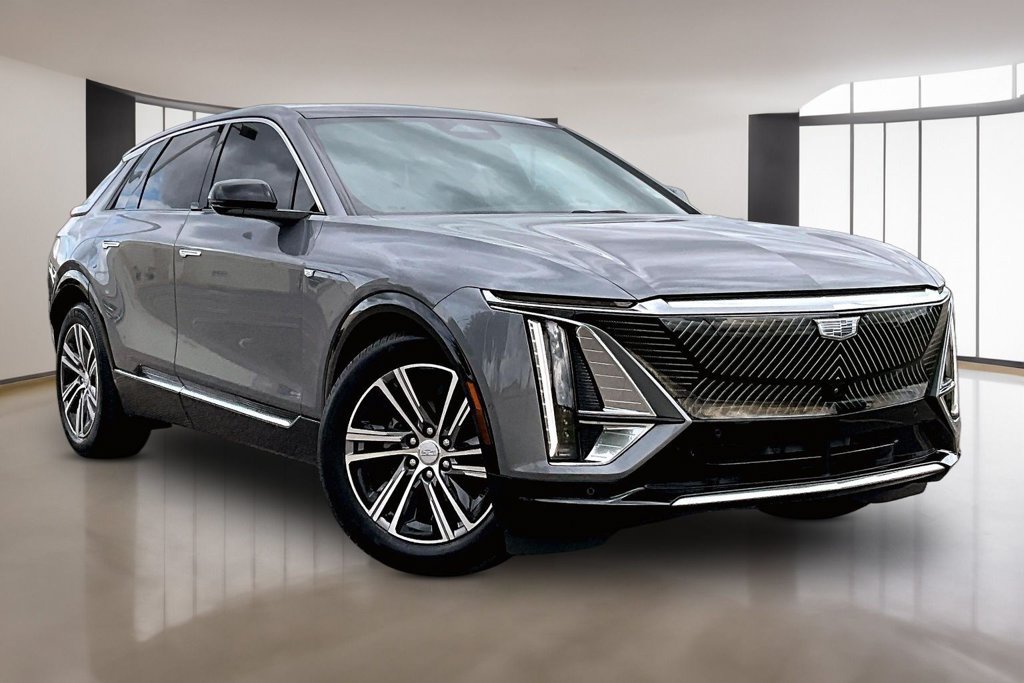 Used 2023 Cadillac Lyriq 2WD image 11
