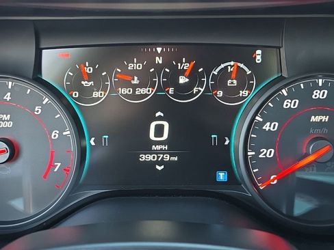 Used 2016 Chevrolet Camaro SS RWD image 12