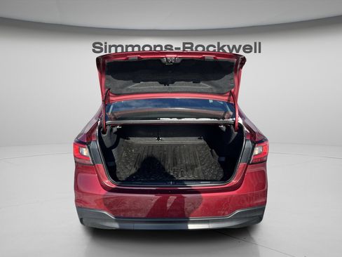 Used 2025 Subaru Legacy Premium image 10