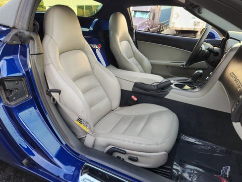 Used 2006 Chevrolet Corvette Convertible w/ Preferred Equipment Group image 20