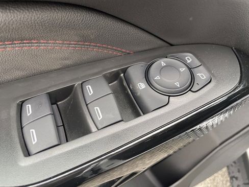 Used 2025 Chevrolet Trax RS w/ Driver Confidence Package image 10