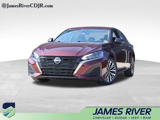 Used 2025 Nissan Altima 2.5 SV FWD 360° Tour