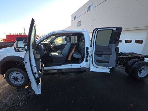 New 2026 Ford F550 4x4 Supercab Super Duty image 30