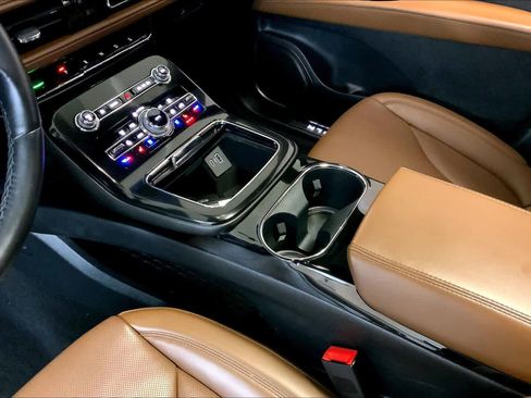 Used 2022 Lincoln Nautilus Reserve image 32