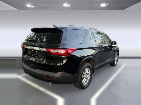 Used 2018 Chevrolet Traverse LT w/ LPO, Floor Liner Package AWD/4WD image 6