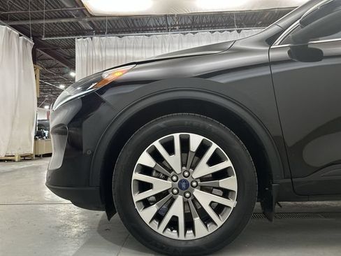 Used 2020 Ford Escape Titanium AWD/4WD image 21