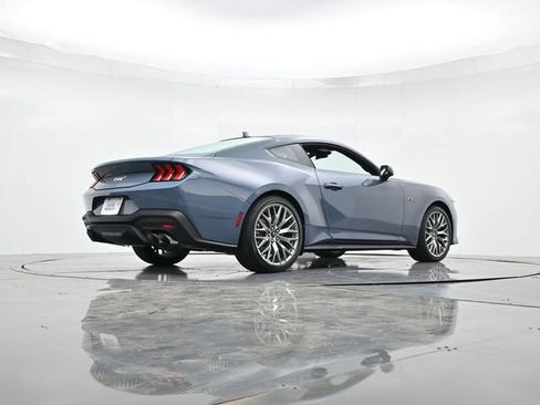 Used 2025 Ford Mustang GT Premium RWD image 9