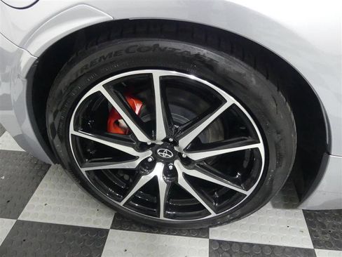 Used 2022 Toyota GR86 image 16