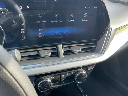 New 2026 Chevrolet Trax LT image 17