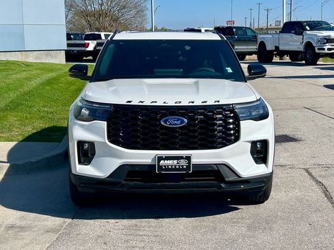 New 2026 Ford Explorer ST-Line AWD/4WD image 8