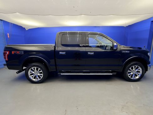Used 2015 Ford F150 Lariat w/ Equipment Group 502A Luxury image 8