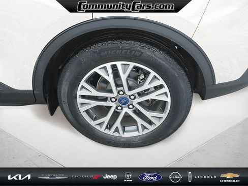 Used 2021 Ford Escape SEL image 4