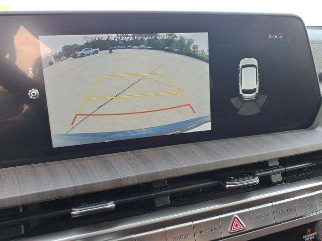 Used 2024 Kia Telluride EX w/ EX Captain's Chair Package FWD image 10