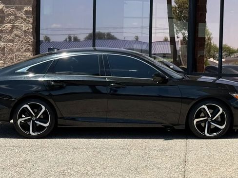 Used 2018 Honda Accord Sport image 14