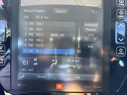 Used 2018 Toyota Prius Four image 18