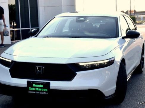Used 2023 Honda Accord Sport image 1