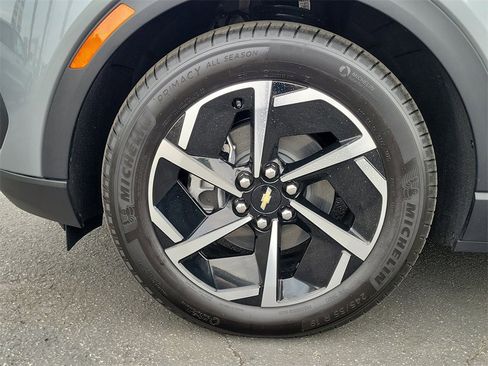 Used 2026 Chevrolet Equinox EV LT image 23