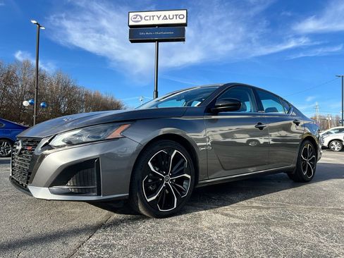 Used 2023 Nissan Altima 2.5 SR image 4